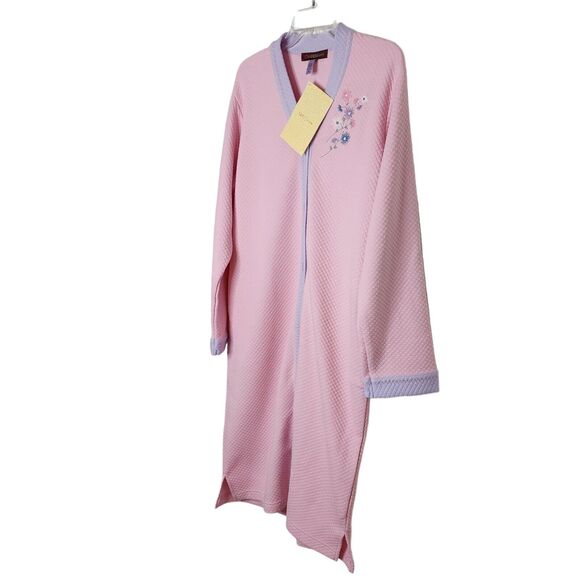 Stan Herman Women's Pink Quilted Embroidered Button Front Robe New With Tag M - Picture 4 of 8